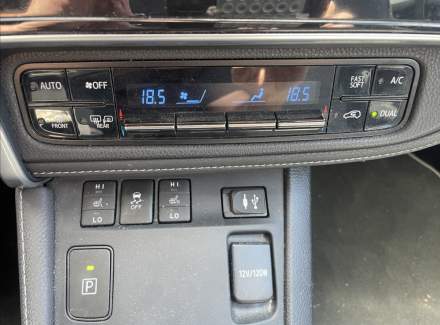 Toyota - Auris