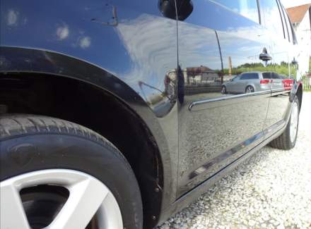 Volkswagen - Touran