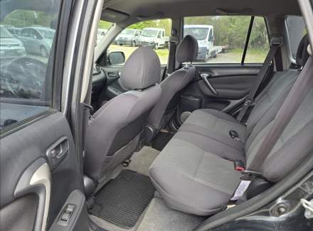 Toyota - RAV 4