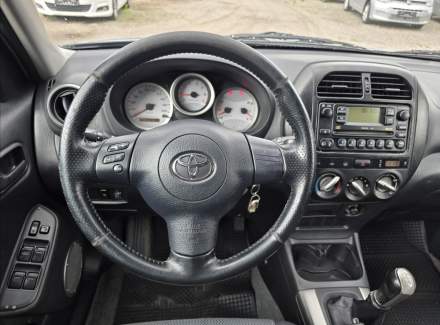 Toyota - RAV 4