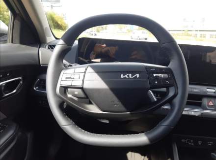Kia - K4