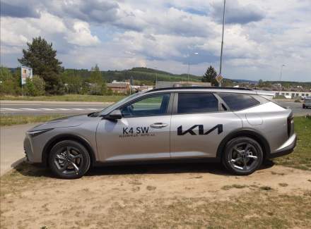 Kia - K4