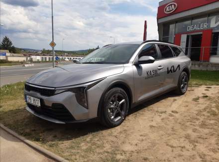Kia - K4