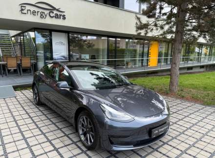 Tesla - Model 3