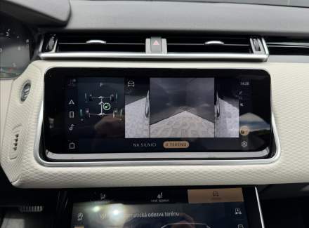Land Rover - Range Rover Velar