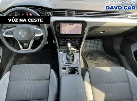 Volkswagen - Passat