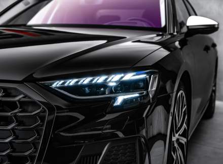 Audi - S8