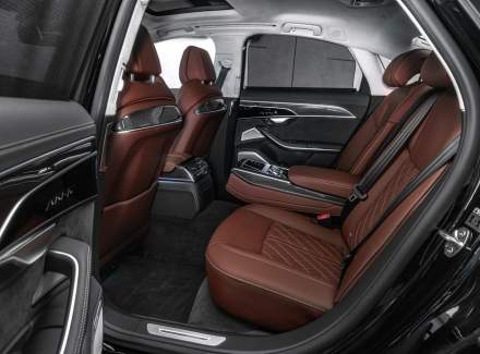 Audi - S8
