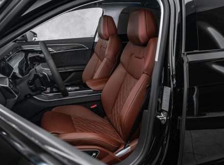 Audi - S8