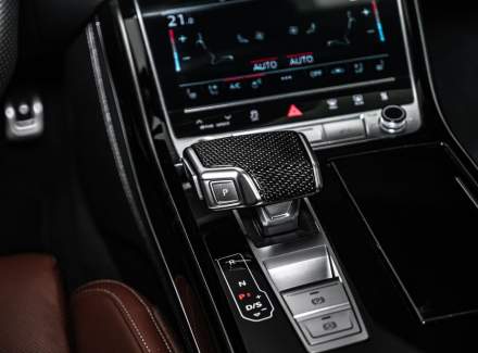 Audi - S8