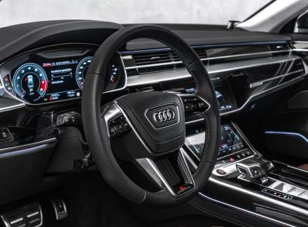 Audi - S8