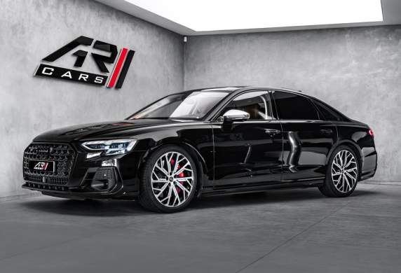 Audi - S8