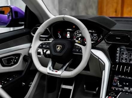 Lamborghini - Urus