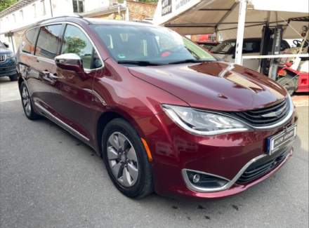 Chrysler - Pacifica