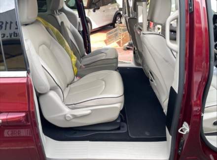 Chrysler - Pacifica
