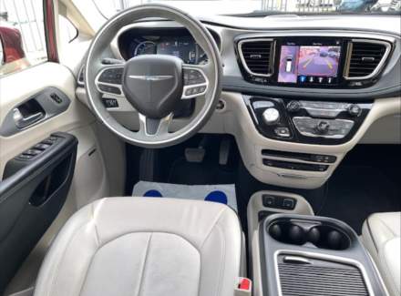 Chrysler - Pacifica