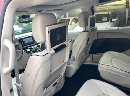 Chrysler - Pacifica