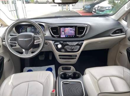 Chrysler - Pacifica