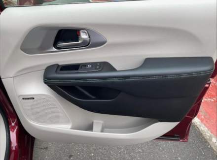 Chrysler - Pacifica