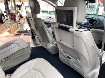 Chrysler - Pacifica