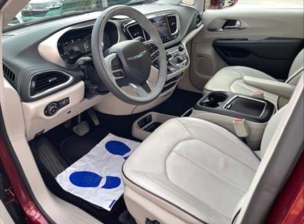 Chrysler - Pacifica