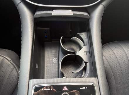 Mercedes-Benz - EQE