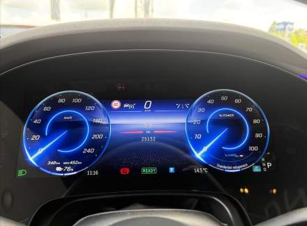Mercedes-Benz - EQE