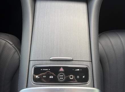 Mercedes-Benz - EQE
