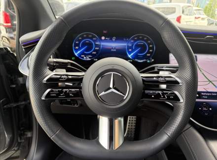 Mercedes-Benz - EQE