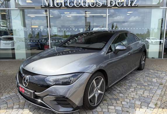 Mercedes-Benz - EQE