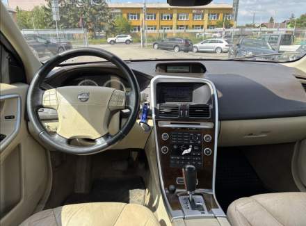 Volvo - XC60