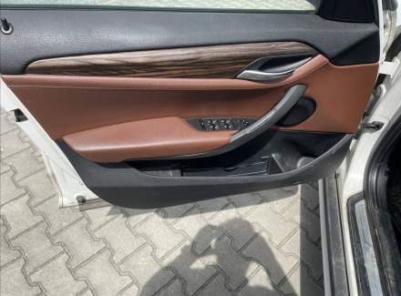 BMW - X1