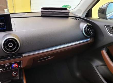 Audi - A3