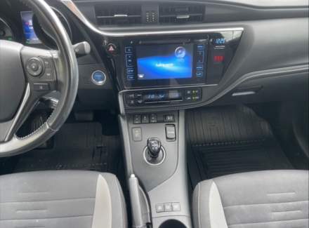 Toyota - Auris