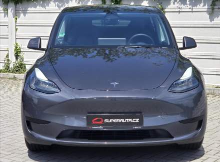 Tesla - Model Y