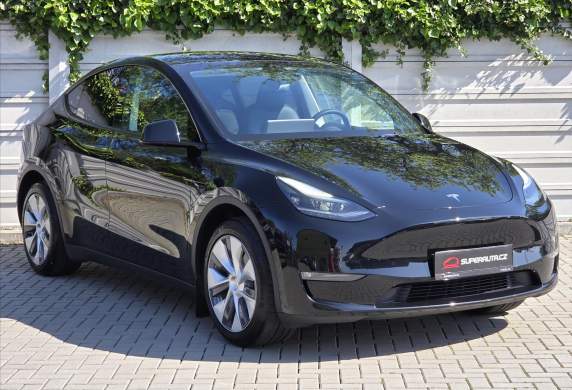 Tesla - Model Y