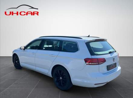 Volkswagen - Passat