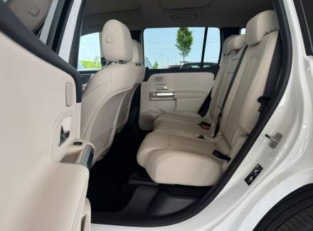 Mercedes-Benz - EQB