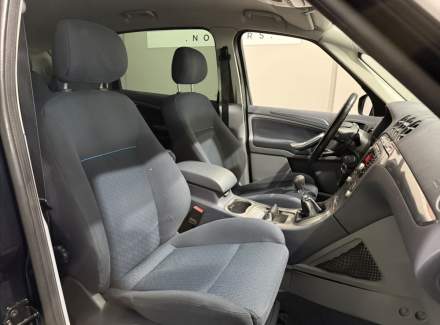 Ford - S-MAX