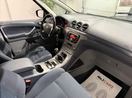 Ford - S-MAX