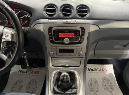 Ford - S-MAX