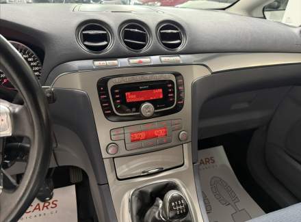 Ford - S-MAX