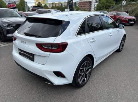 Kia - Cee'd