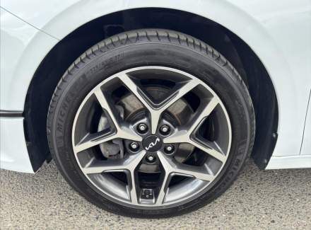 Kia - Cee'd