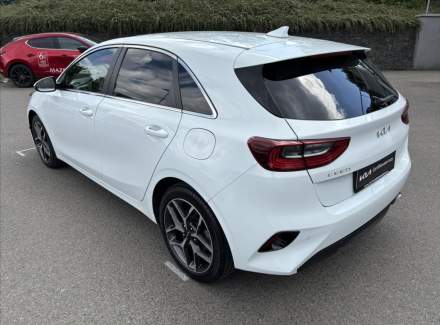 Kia - Cee'd