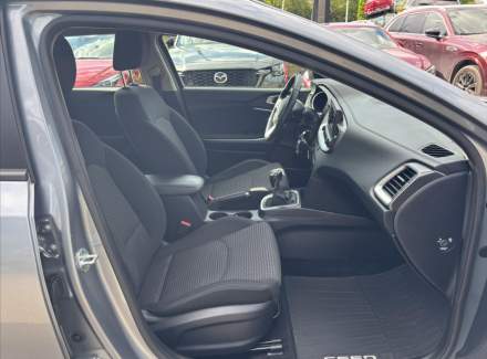 Kia - Cee'd