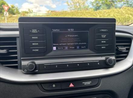 Kia - Cee'd