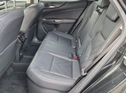 Lexus - NX