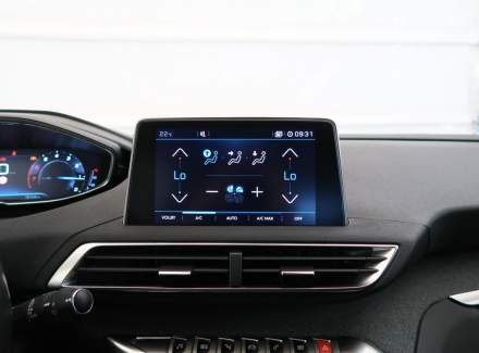 Peugeot - 3008