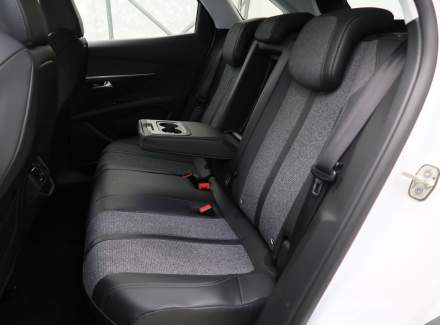 Peugeot - 3008